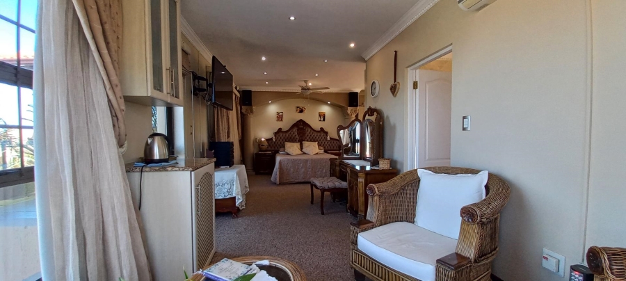 4 Bedroom Property for Sale in Hartenbos Heuwels Western Cape